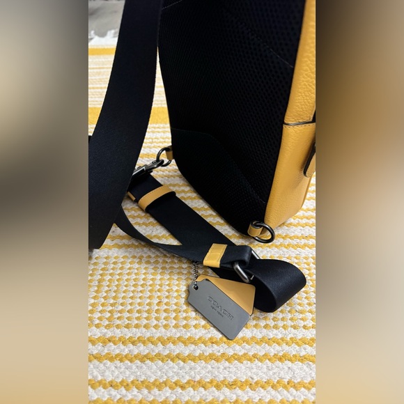 Coach Yellow Men's Messenger Bag - Picture 3 of 8